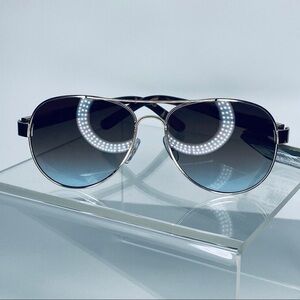 REVLON GOLD Accent Sunglasses